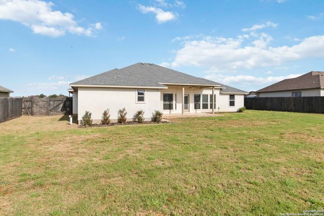 527 Monte Vista, Pleasanton, TX 78064