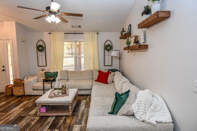 254 Needleleaf Drive, Barnesville, GA 30204