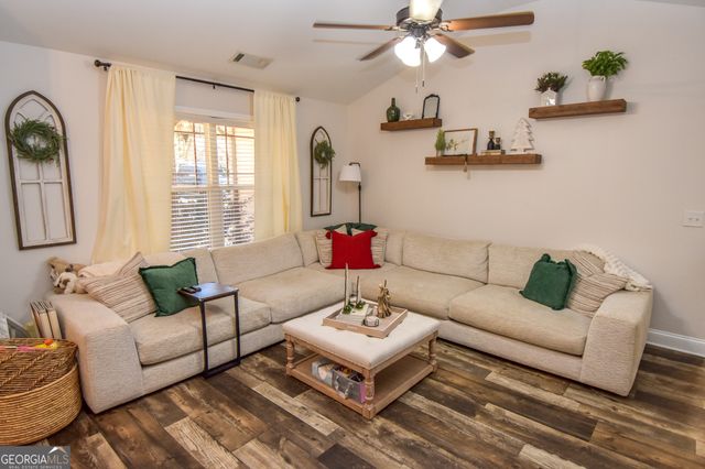 254 Needleleaf Drive, Barnesville, GA 30204