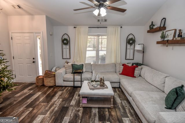 254 Needleleaf Drive, Barnesville, GA 30204