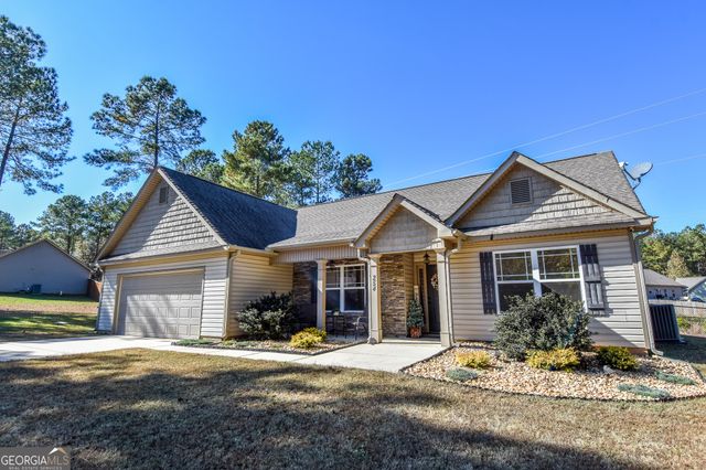 254 Needleleaf Drive, Barnesville, GA 30204