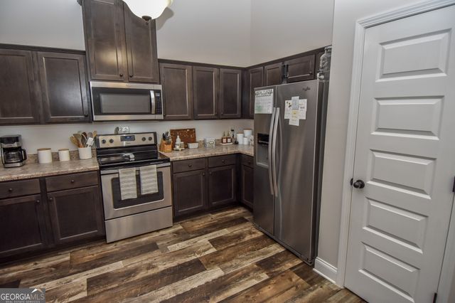 254 Needleleaf Drive, Barnesville, GA 30204