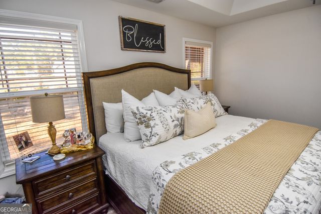 254 Needleleaf Drive, Barnesville, GA 30204