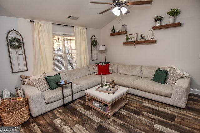 254 Needleleaf Drive, Barnesville, GA 30204