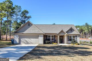 254 Needleleaf Drive, Barnesville, GA 30204