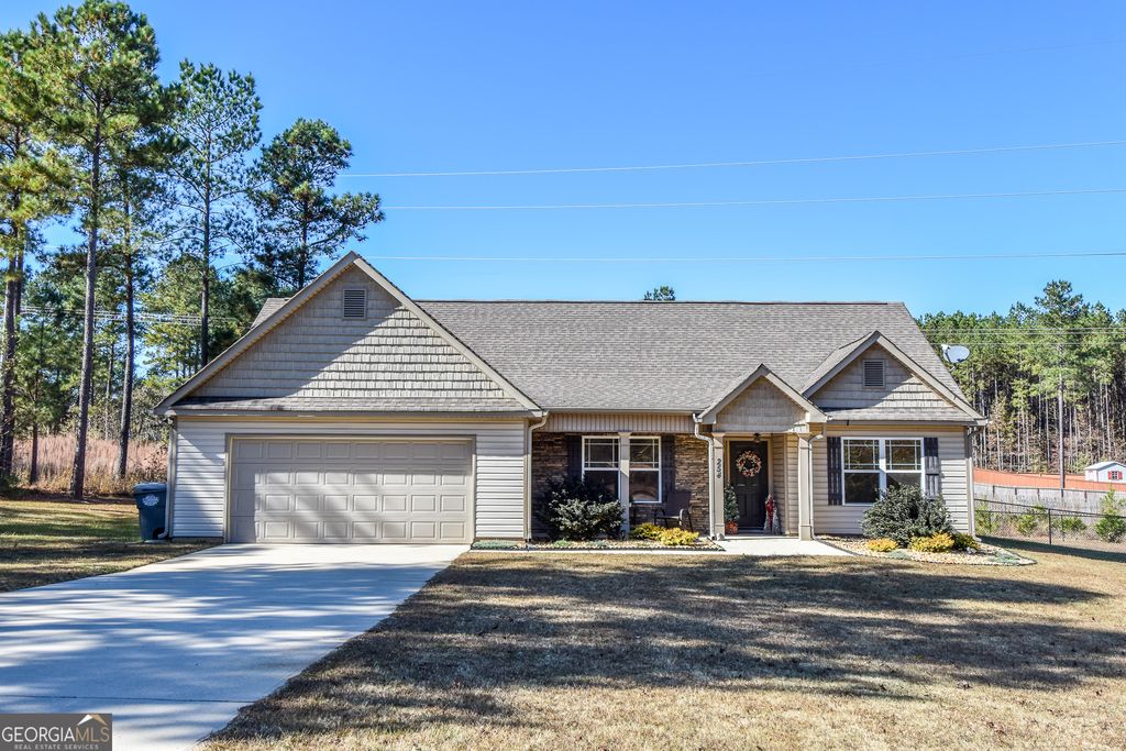 254 Needleleaf Drive, Barnesville, GA 30204