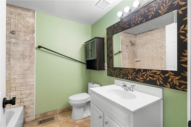 425 Worthington Hills Court, Roswell, GA 30076