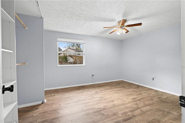 425 Worthington Hills Court, Roswell, GA 30076