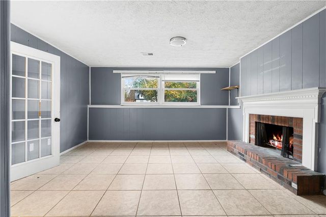 425 Worthington Hills Court, Roswell, GA 30076