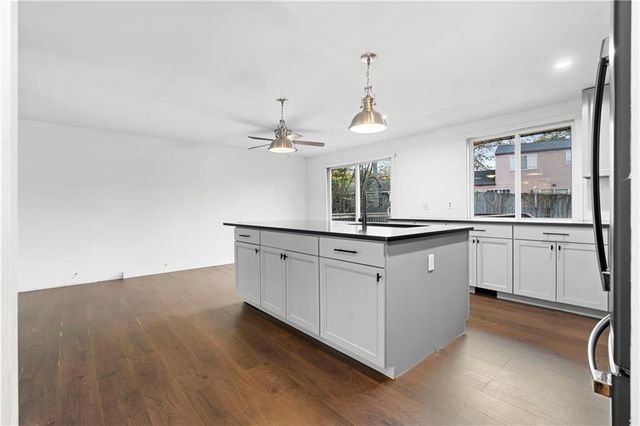 425 Worthington Hills Court, Roswell, GA 30076