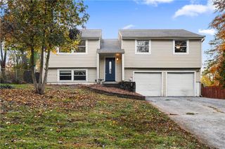 425 Worthington Hills Court, Roswell, GA 30076