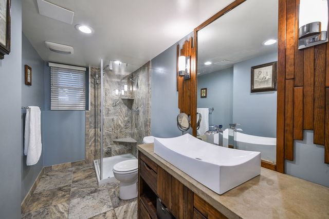 917 Royal Blackheath Court, Naperville, IL 60563