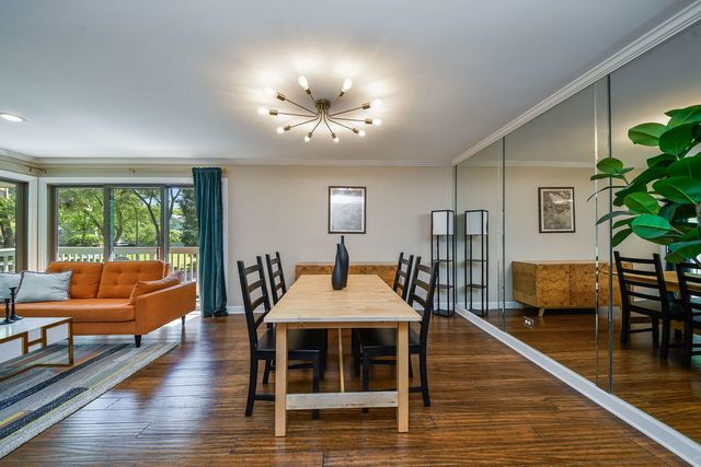 917 Royal Blackheath Court, Naperville, IL 60563
