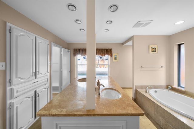 9727 Amberley Drive, Dallas, TX 75243