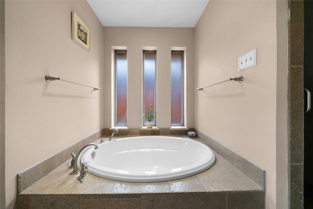 9727 Amberley Drive, Dallas, TX 75243