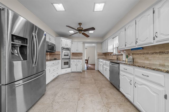 9727 Amberley Drive, Dallas, TX 75243