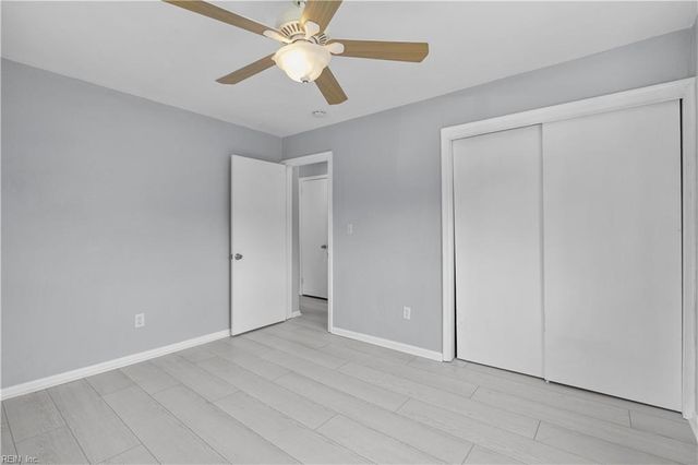 528 Lavender LN, Virginia Beach, VA 23462