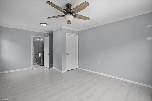 528 Lavender LN, Virginia Beach, VA 23462