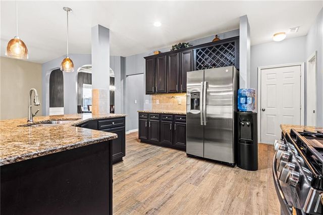 6700 Oak Hill Place, Fairburn, GA 30213