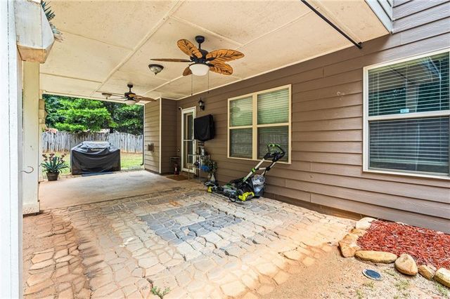 6700 Oak Hill Place, Fairburn, GA 30213
