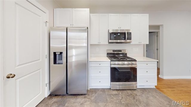 512 W Harris Avenue, Greenville, IL 62246