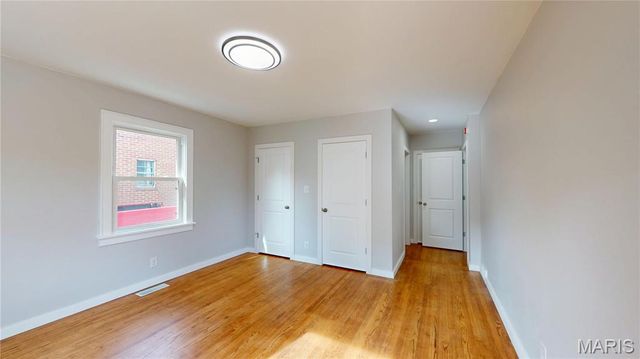 512 W Harris Avenue, Greenville, IL 62246