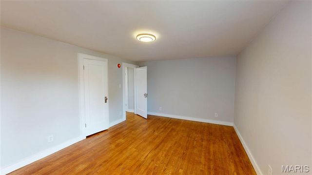 512 W Harris Avenue, Greenville, IL 62246