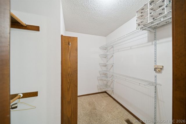 1601 Merlin Circle, Pryor, OK 74361