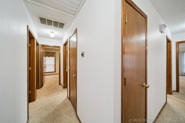 1601 Merlin Circle, Pryor, OK 74361