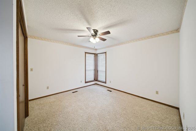 1601 Merlin Circle, Pryor, OK 74361