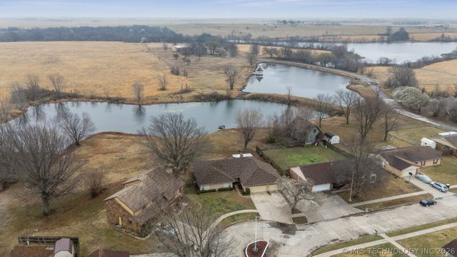 1601 Merlin Circle, Pryor, OK 74361