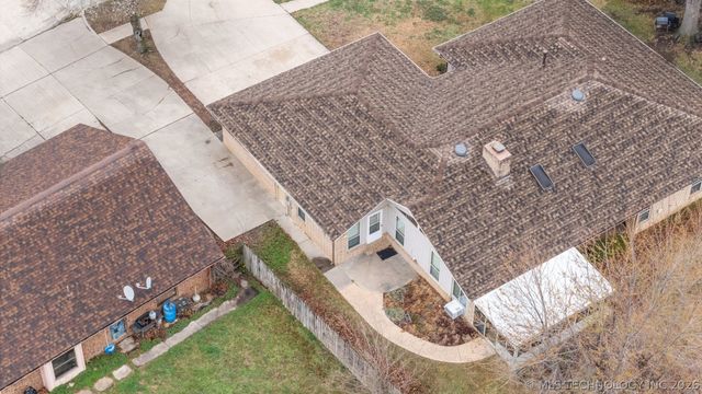 1601 Merlin Circle, Pryor, OK 74361