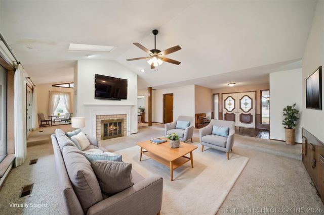 1601 Merlin Circle, Pryor, OK 74361