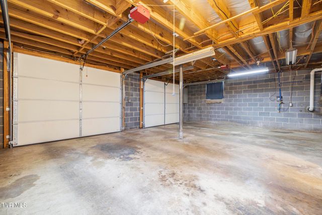 1108 Ridgecrest Road, Johnson City, TN 37604