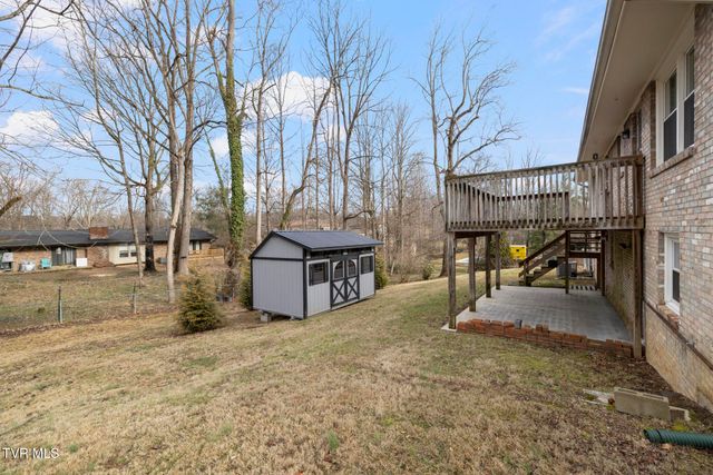 1108 Ridgecrest Road, Johnson City, TN 37604