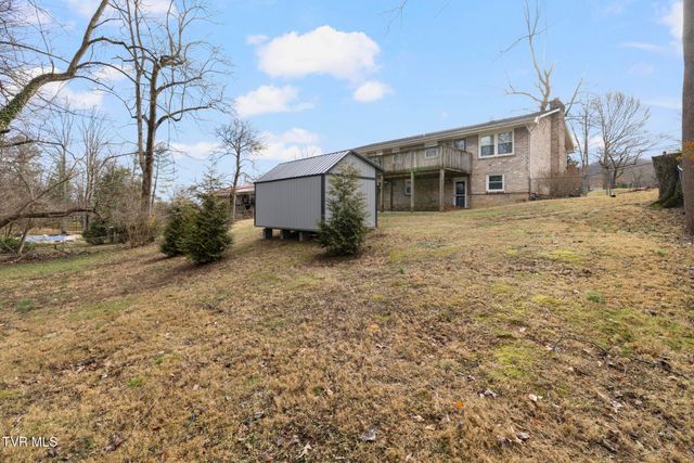 1108 Ridgecrest Road, Johnson City, TN 37604