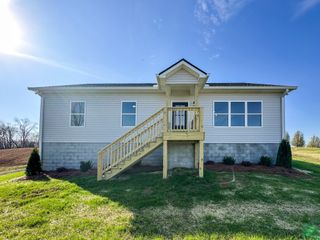 811 N Dickerson Chapel Rd, Lebanon, TN 37087