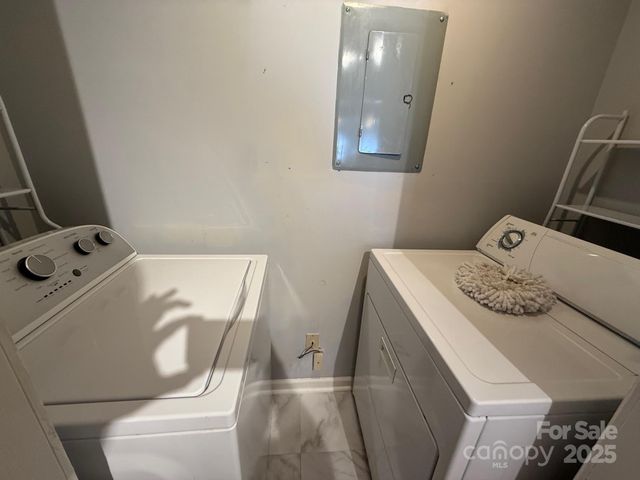 9037 J M Keynes Drive, Charlotte, NC 28262
