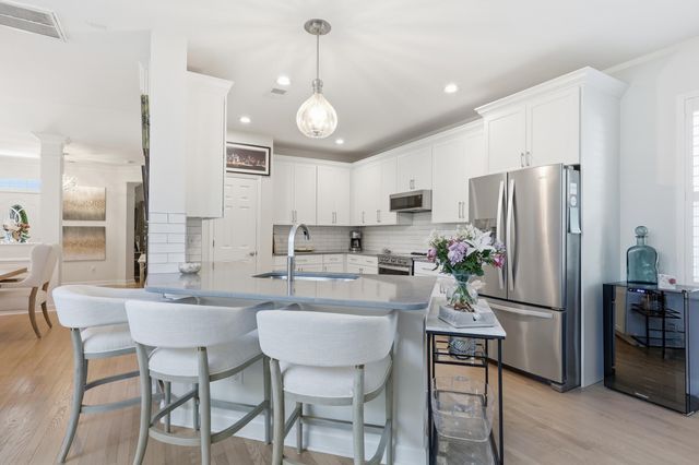 114 Etiwan Park Street, Charleston, SC 29492