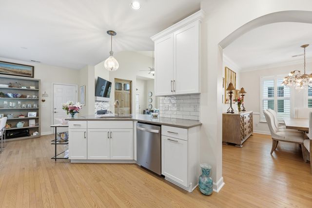 114 Etiwan Park Street, Charleston, SC 29492