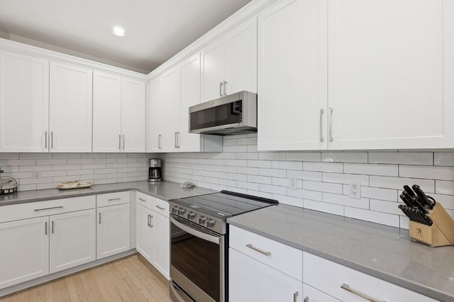 114 Etiwan Park Street, Charleston, SC 29492