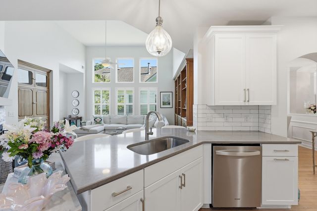 114 Etiwan Park Street, Charleston, SC 29492