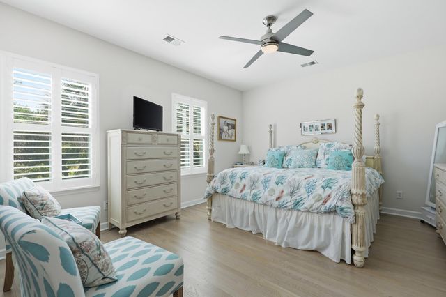 114 Etiwan Park Street, Charleston, SC 29492