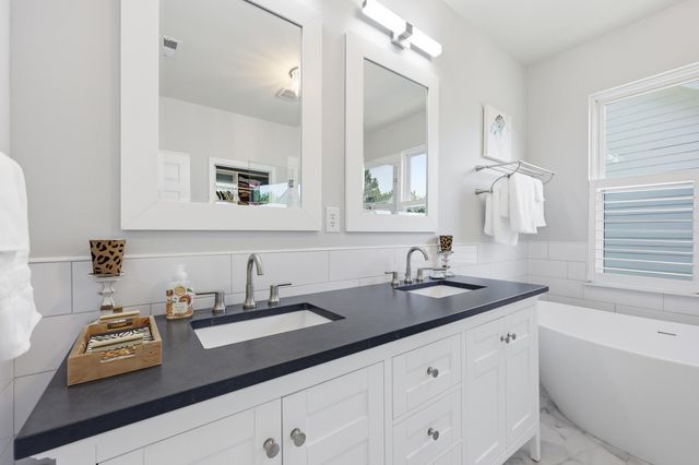 114 Etiwan Park Street, Charleston, SC 29492