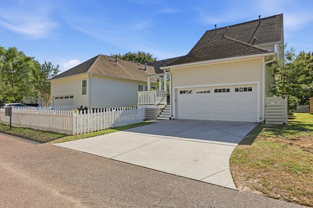 114 Etiwan Park Street, Charleston, SC 29492