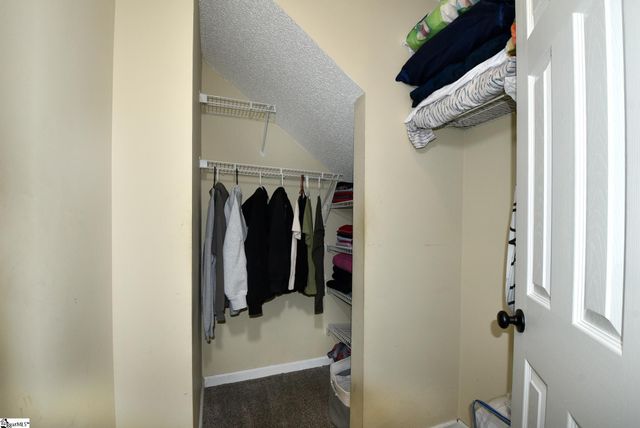 100 Golden Leaf Lane, Simpsonville, SC 29681