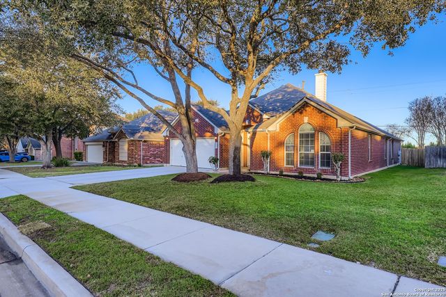 937 Forest Ridge, Schertz, TX 78154