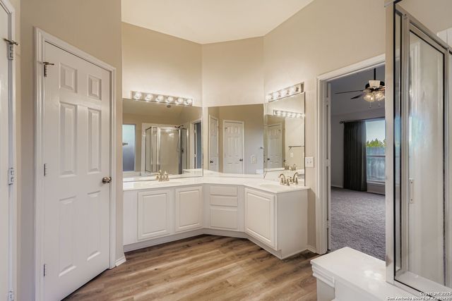 937 Forest Ridge, Schertz, TX 78154