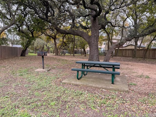 937 Forest Ridge, Schertz, TX 78154