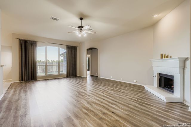 937 Forest Ridge, Schertz, TX 78154